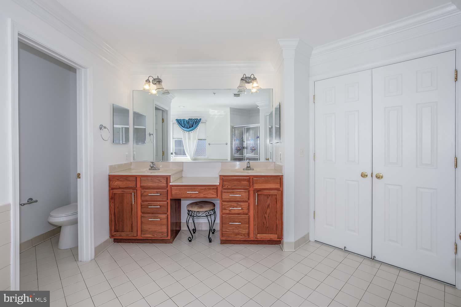 ASHLEY'S CROSSING - Residential