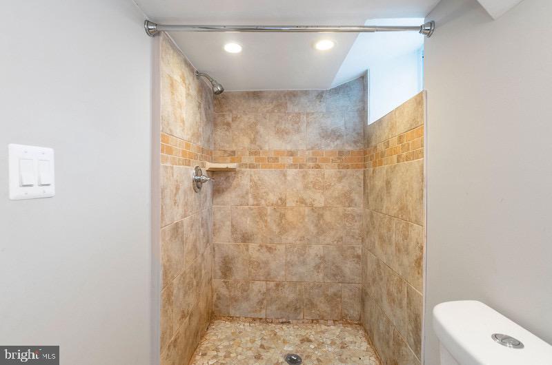 MCELDERRY PARK - Residential Lease