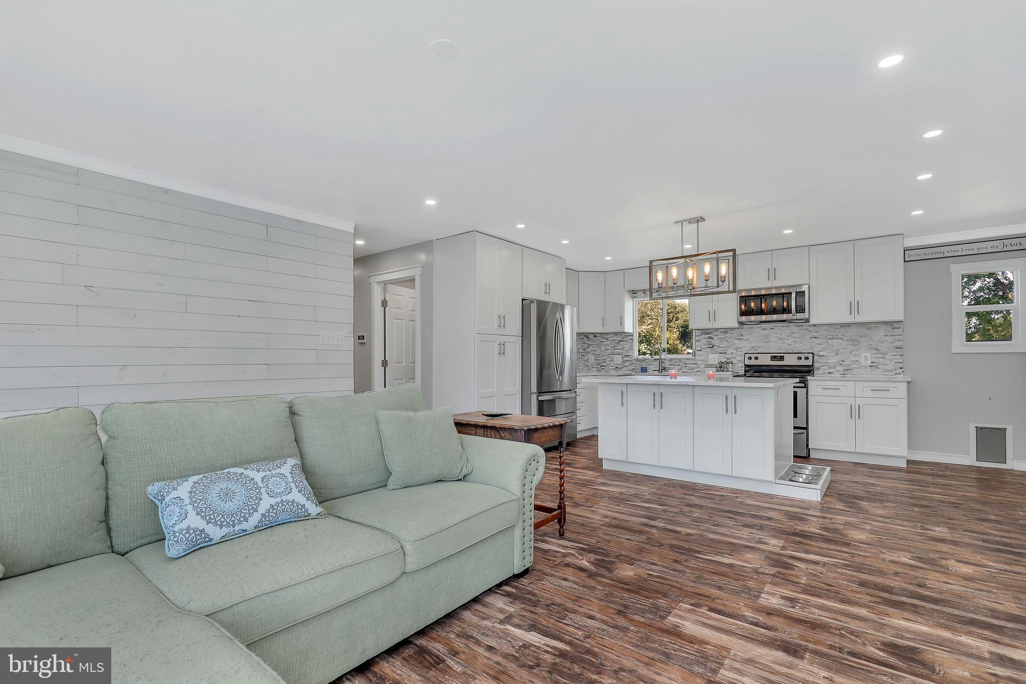 STERLING  PARK - Residential