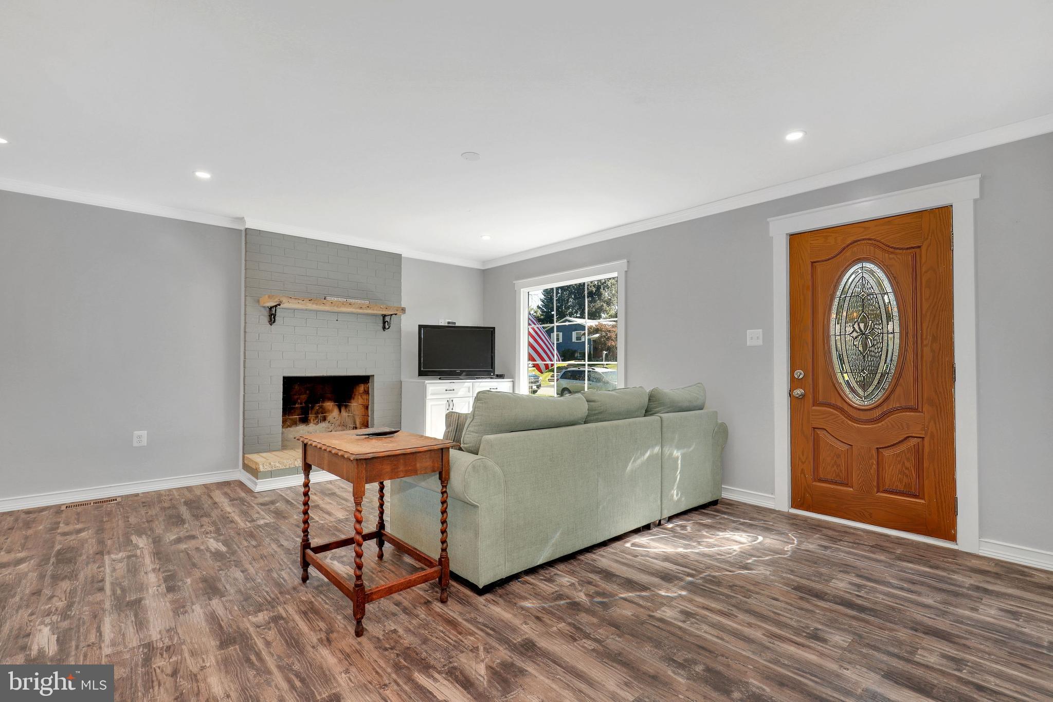 STERLING  PARK - Residential