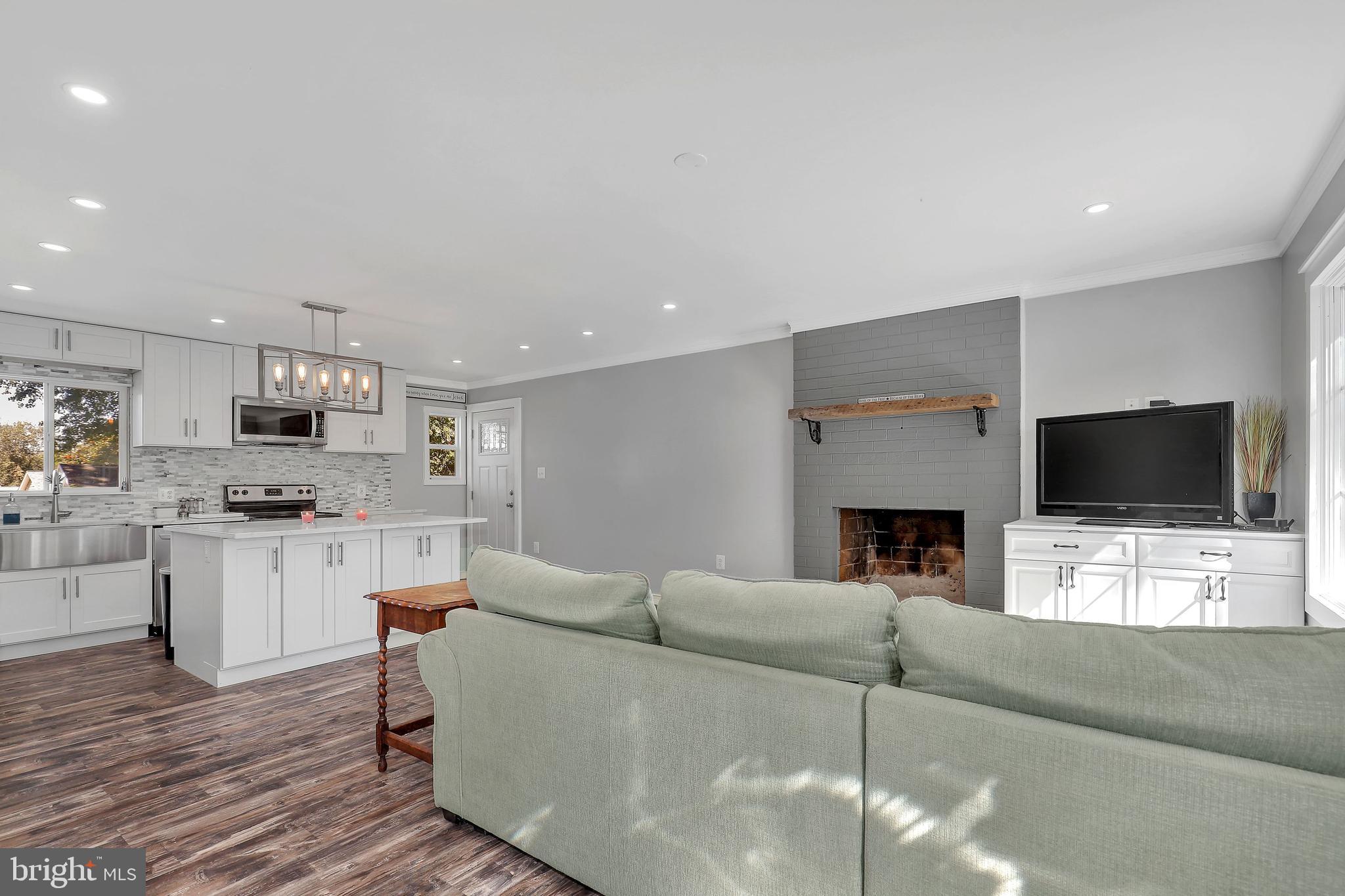 STERLING  PARK - Residential
