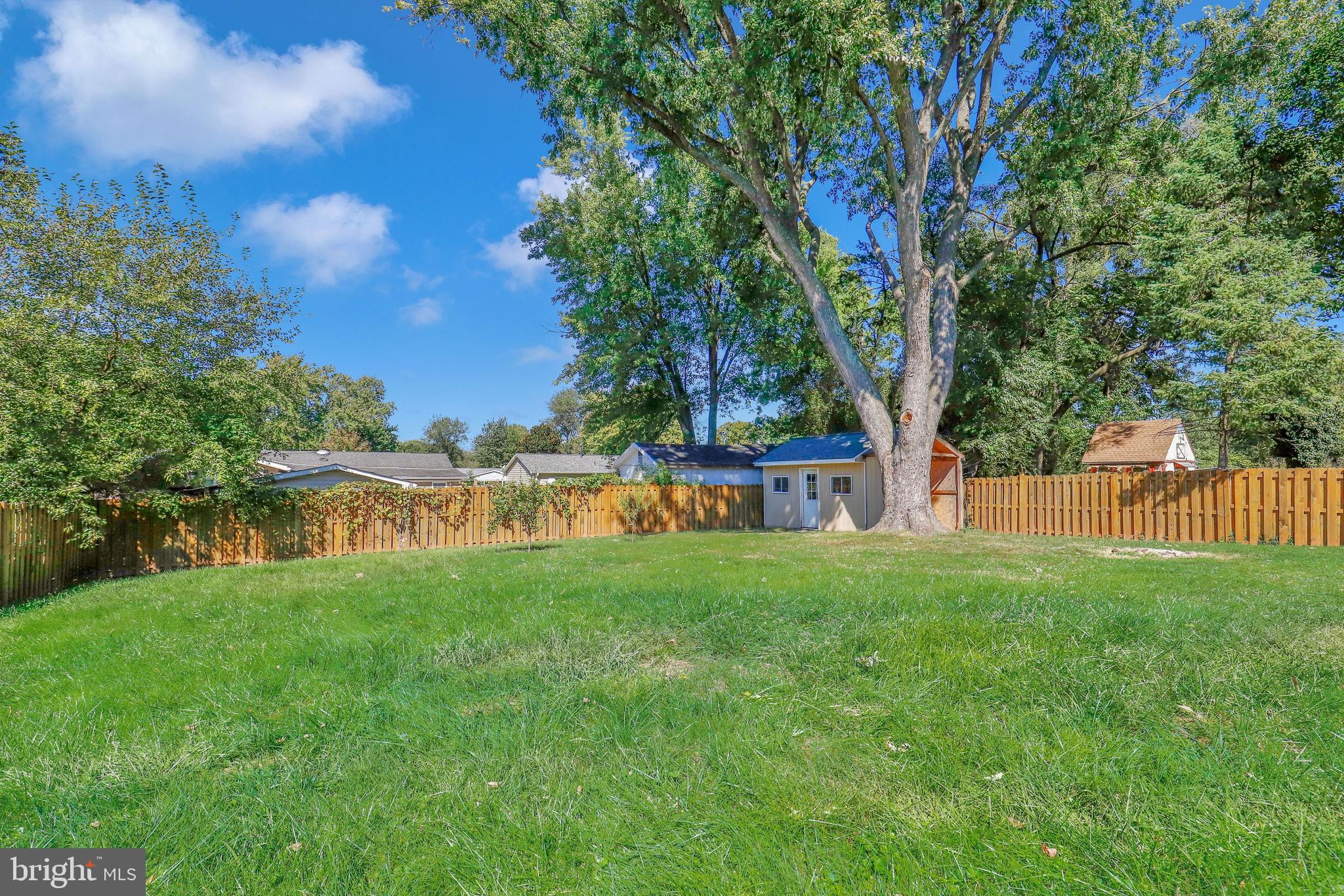 STERLING  PARK - Residential