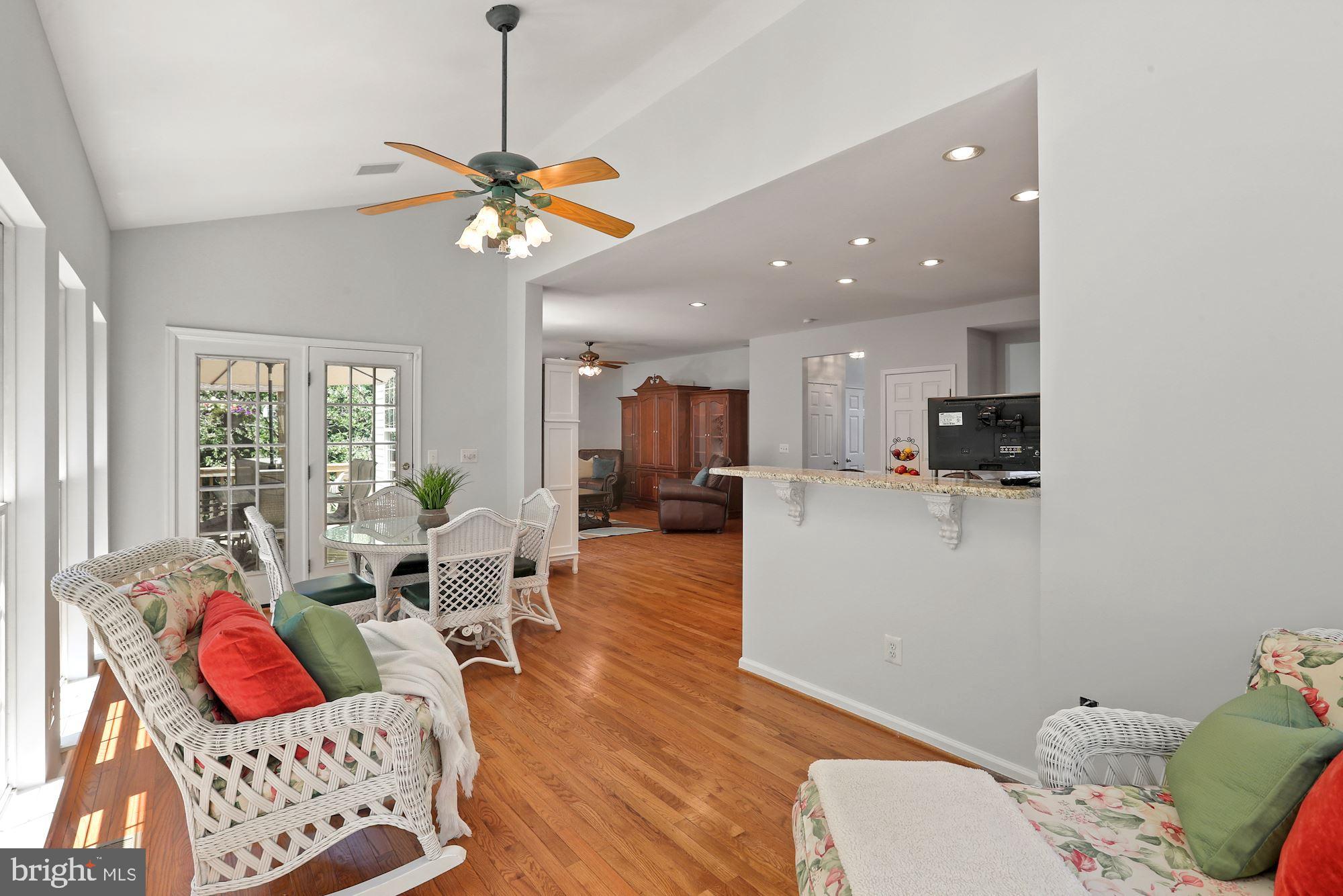 CREST RIDGE ESTATES - Residential