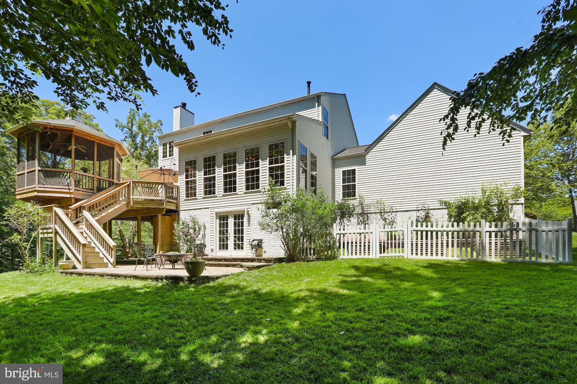 CREST RIDGE ESTATES - Residential