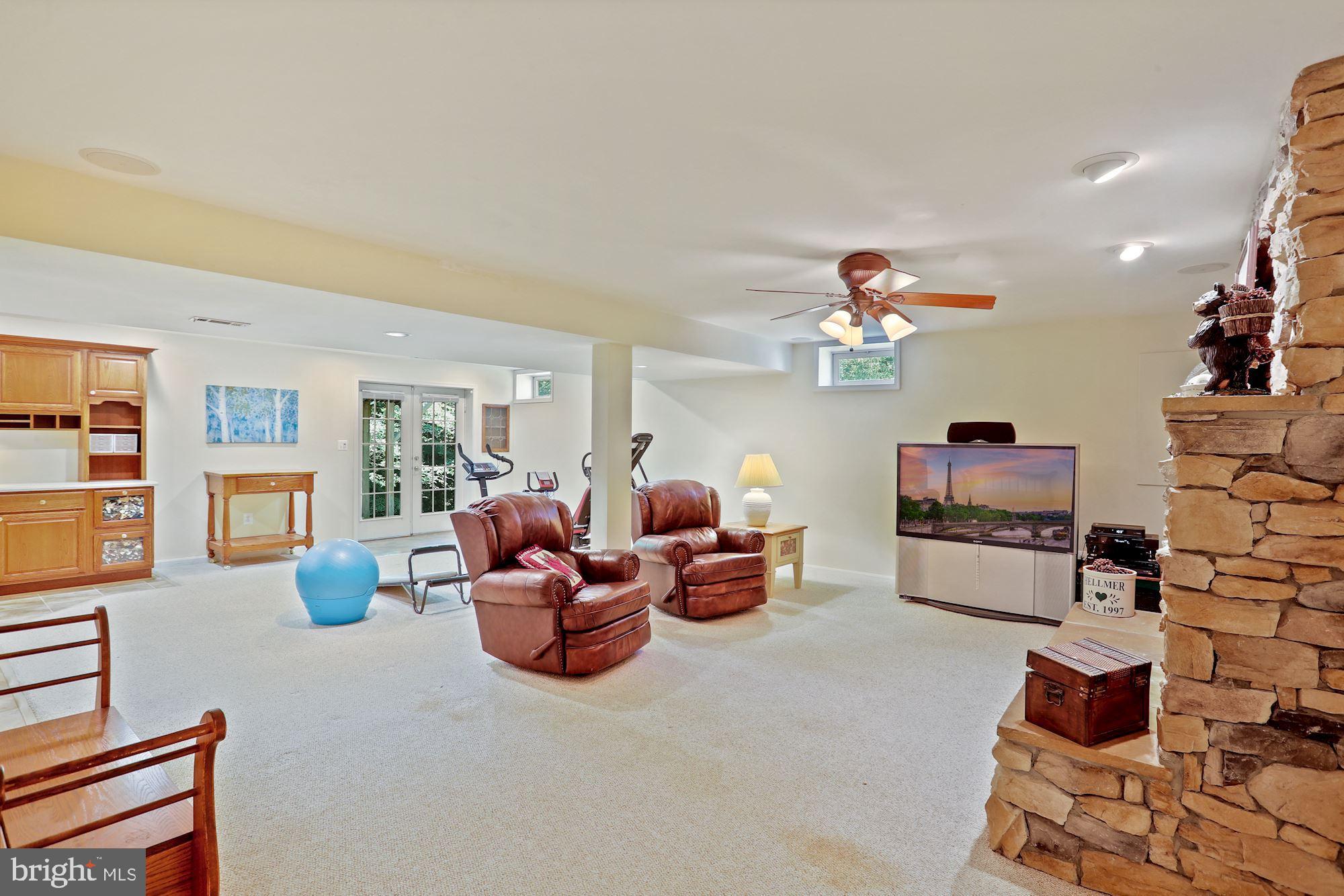 CREST RIDGE ESTATES - Residential