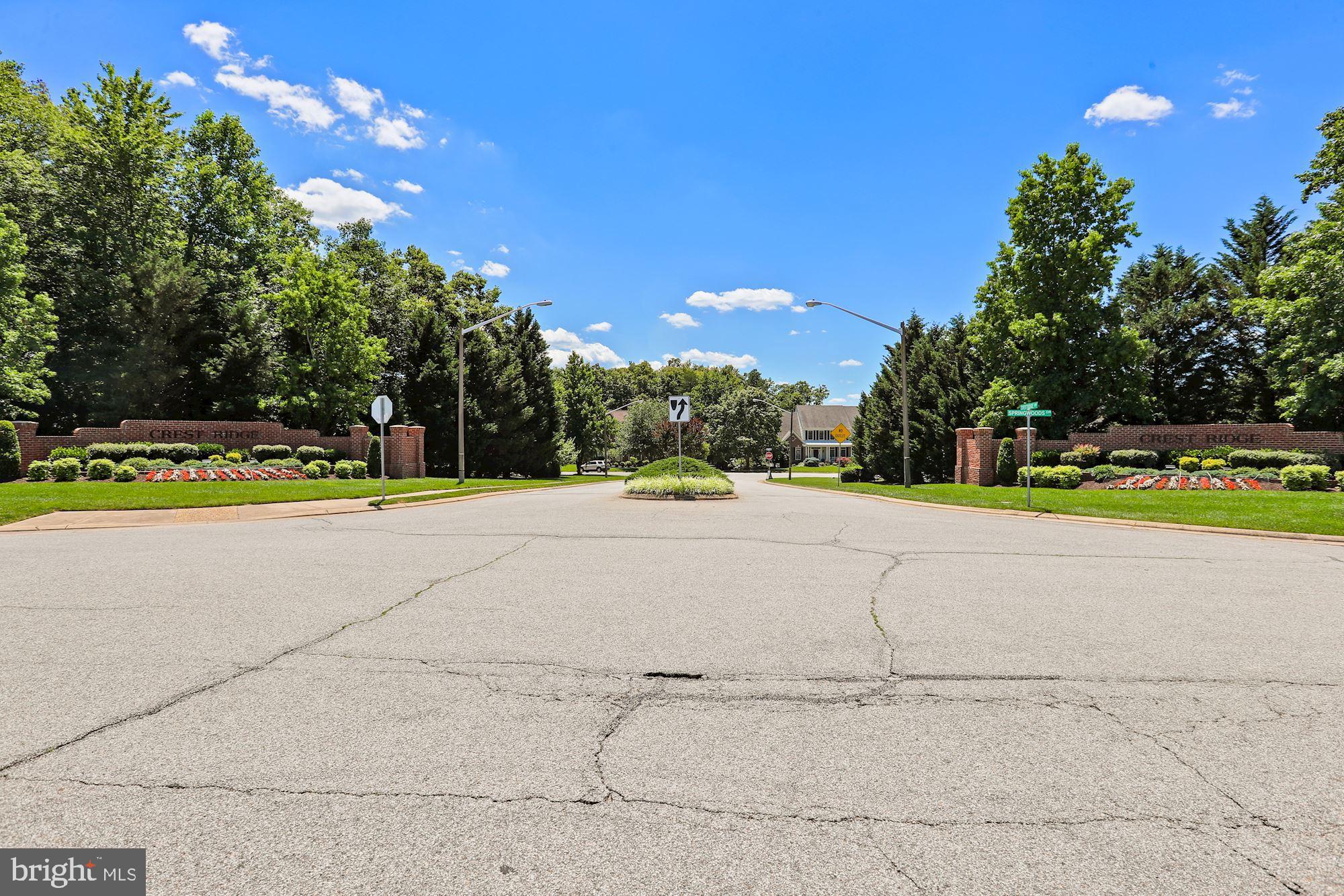 CREST RIDGE ESTATES - Residential