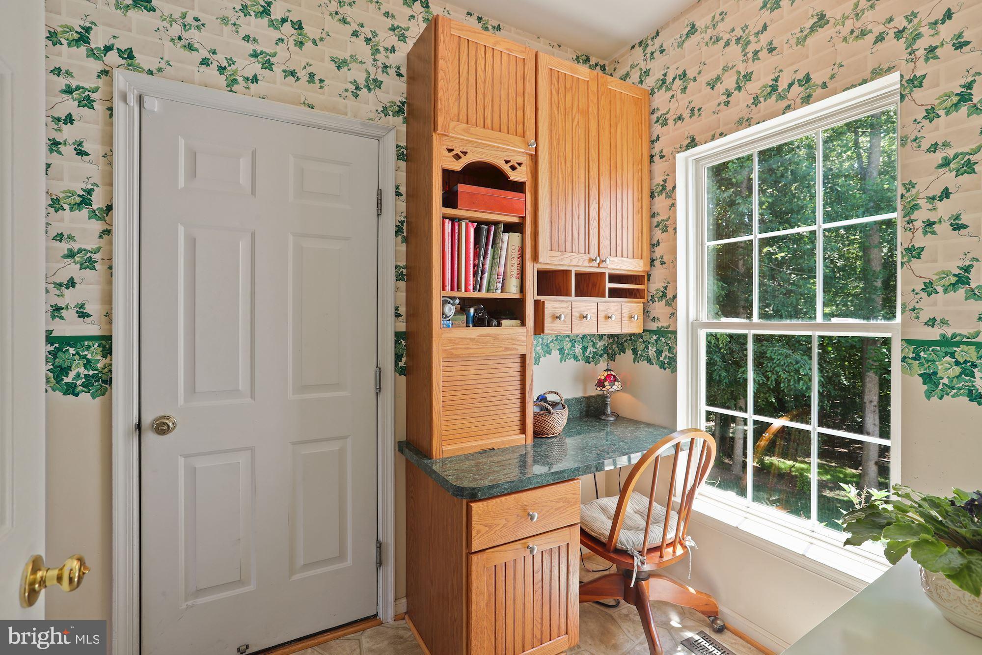 CREST RIDGE ESTATES - Residential