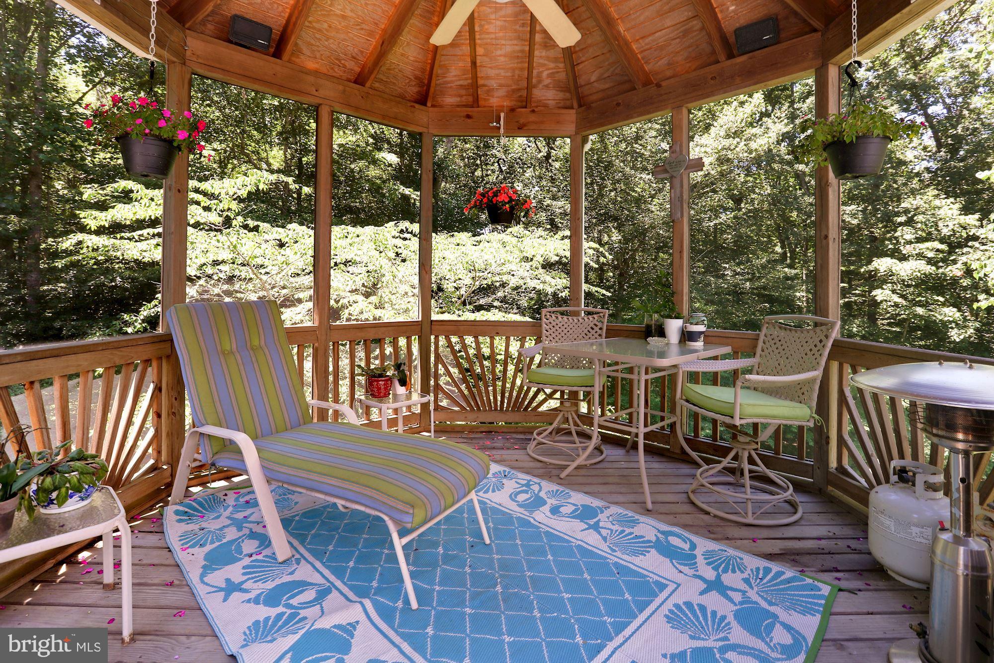 CREST RIDGE ESTATES - Residential