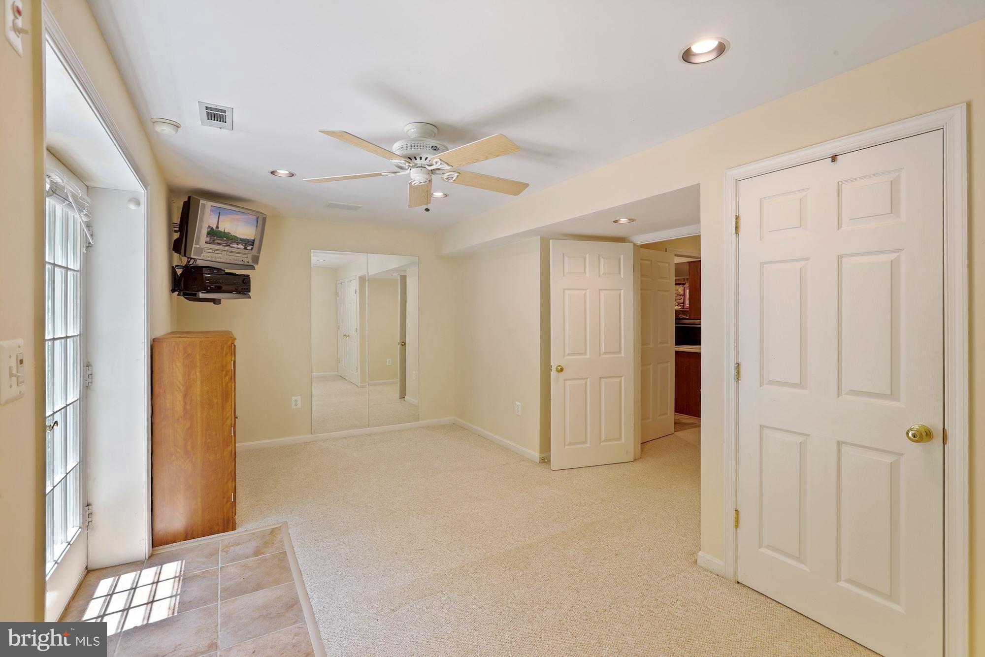 CREST RIDGE ESTATES - Residential