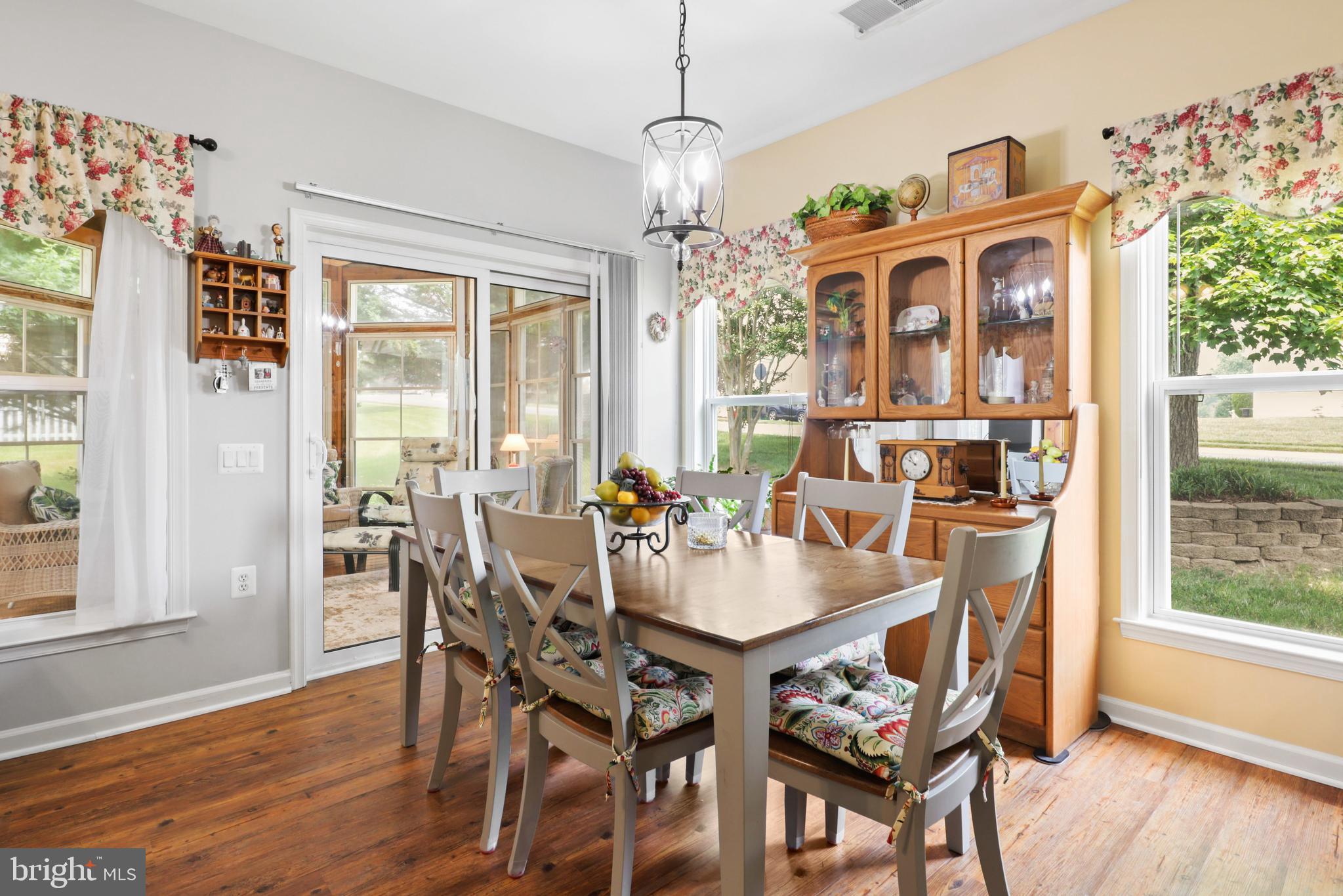 FALLS RUN - Residential