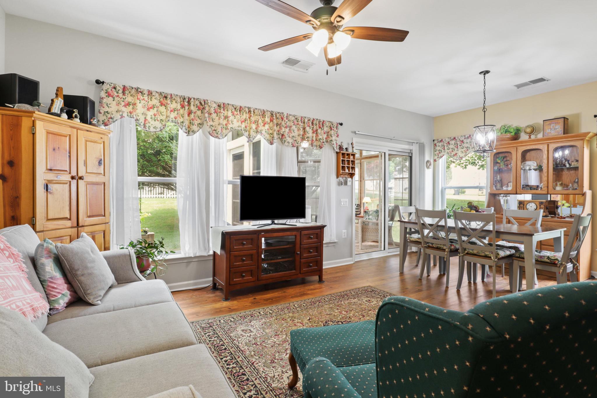 FALLS RUN - Residential