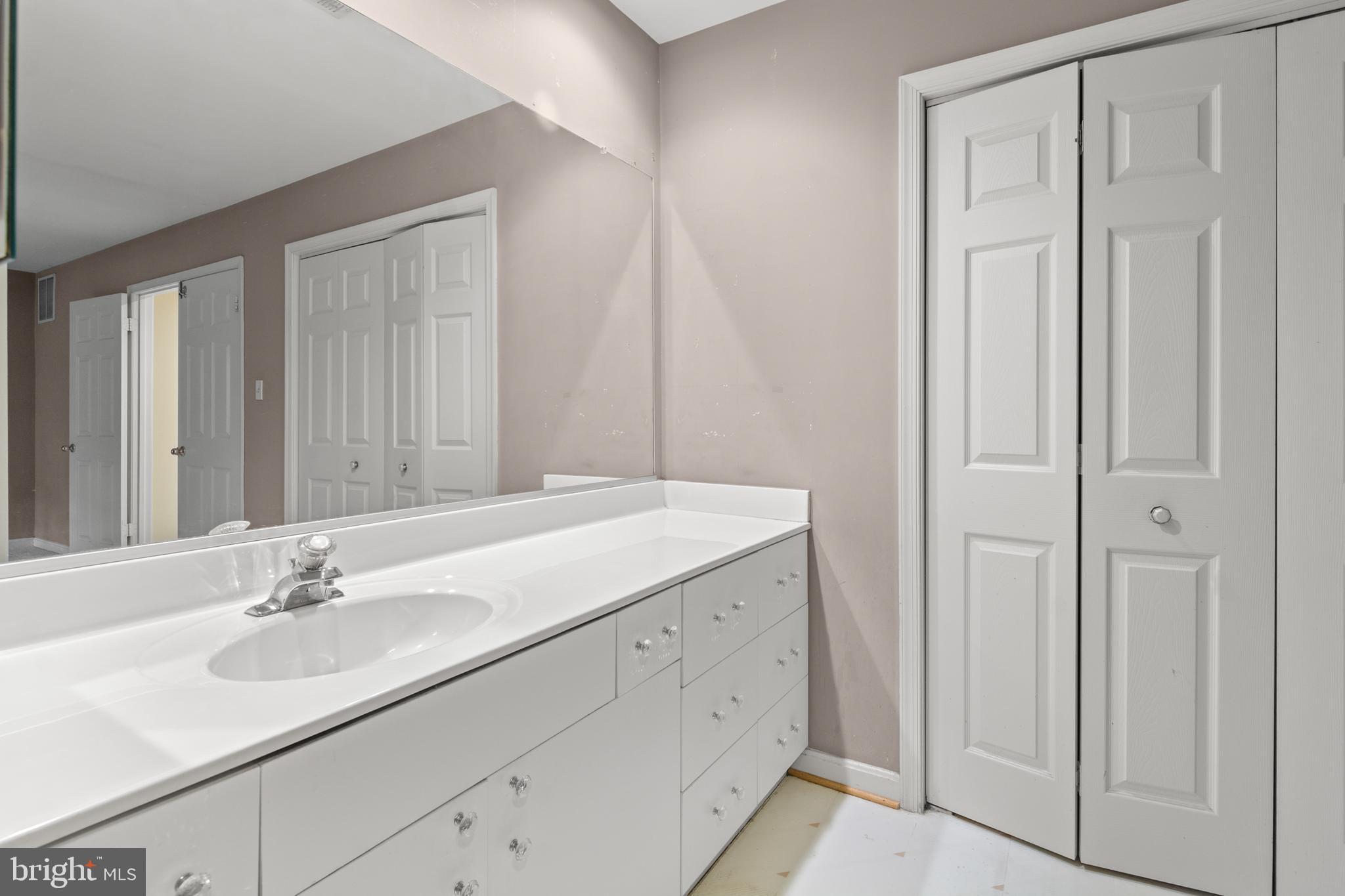 RIVA TRACE - Residential