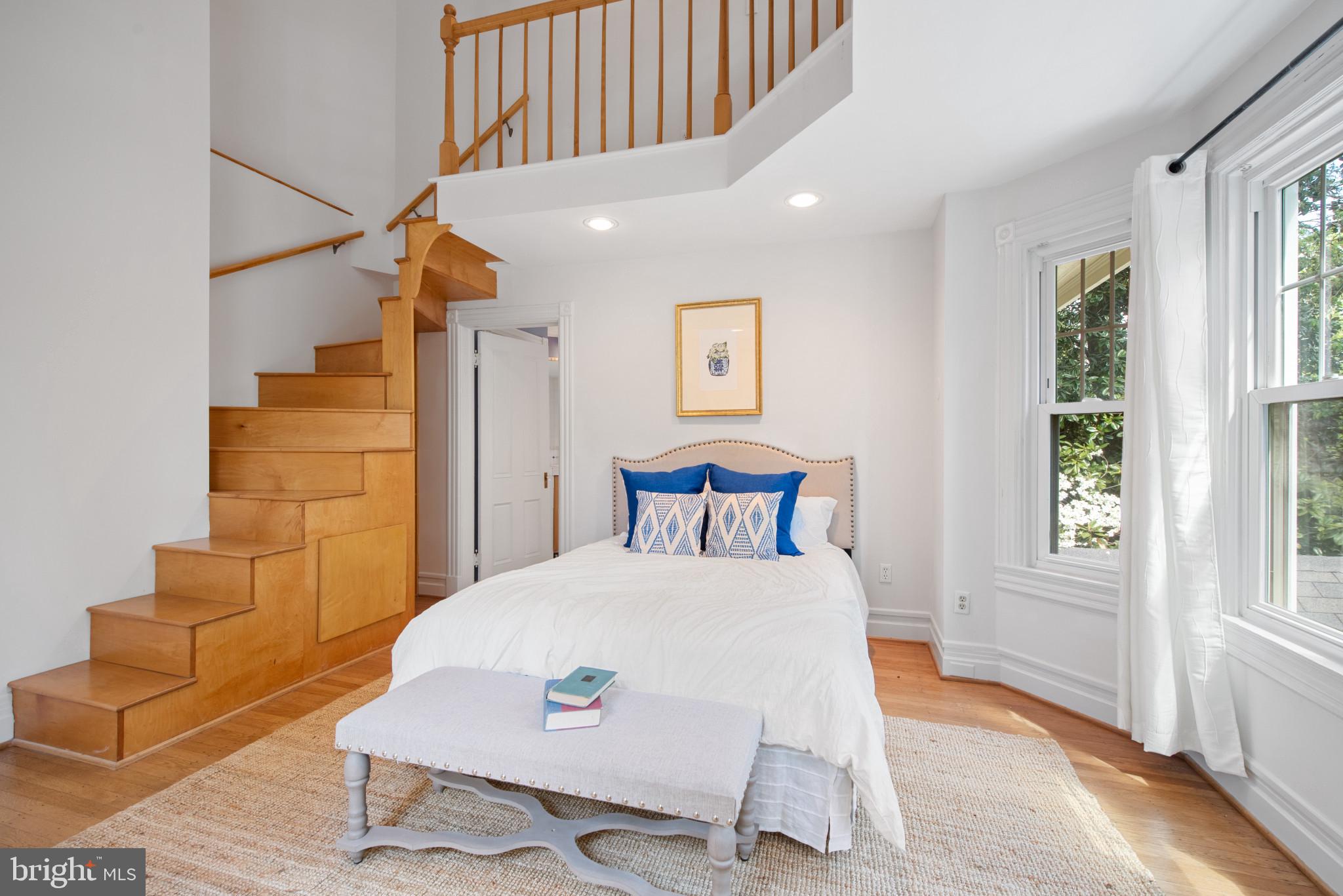 ROLAND PARK - Residential