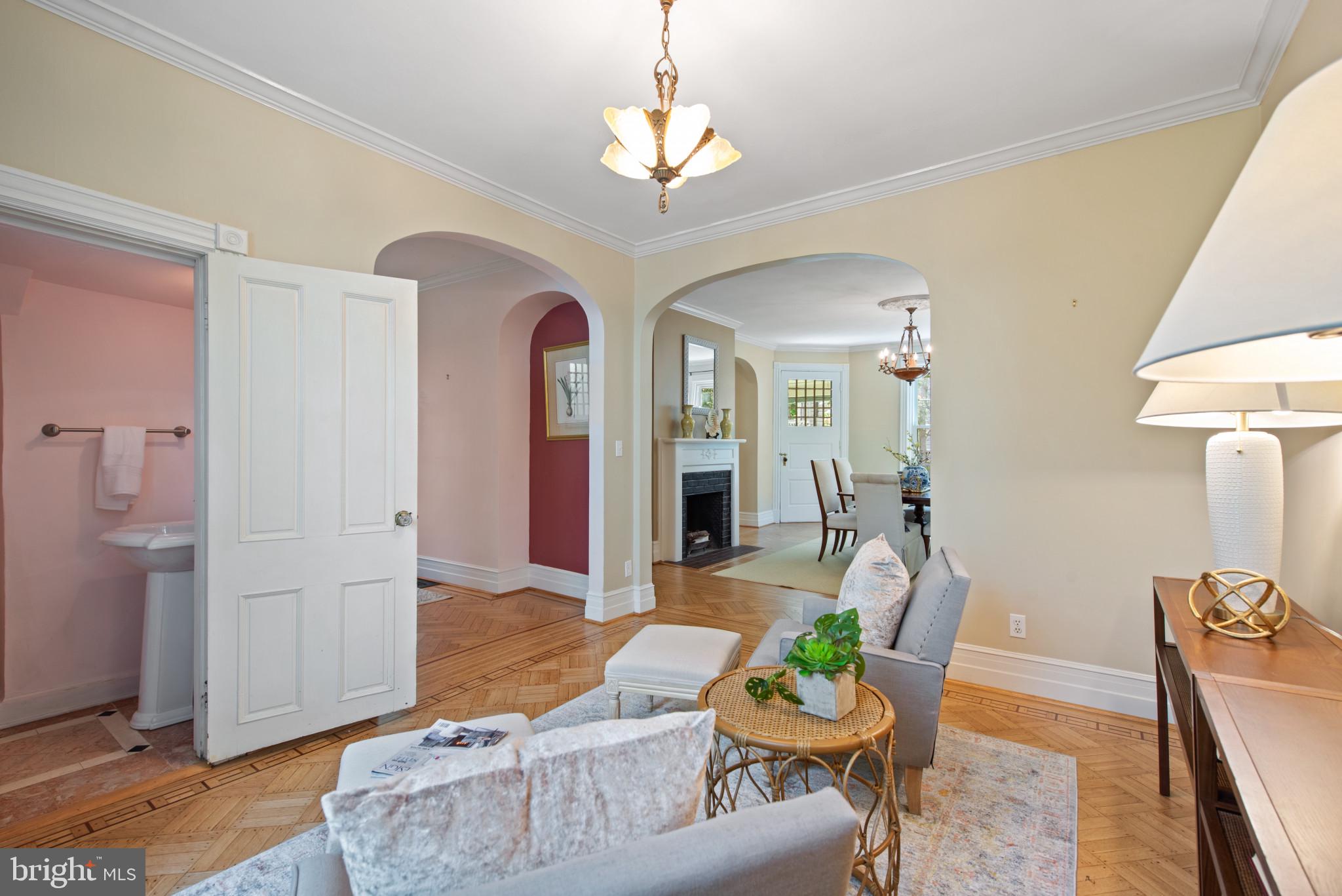 ROLAND PARK - Residential