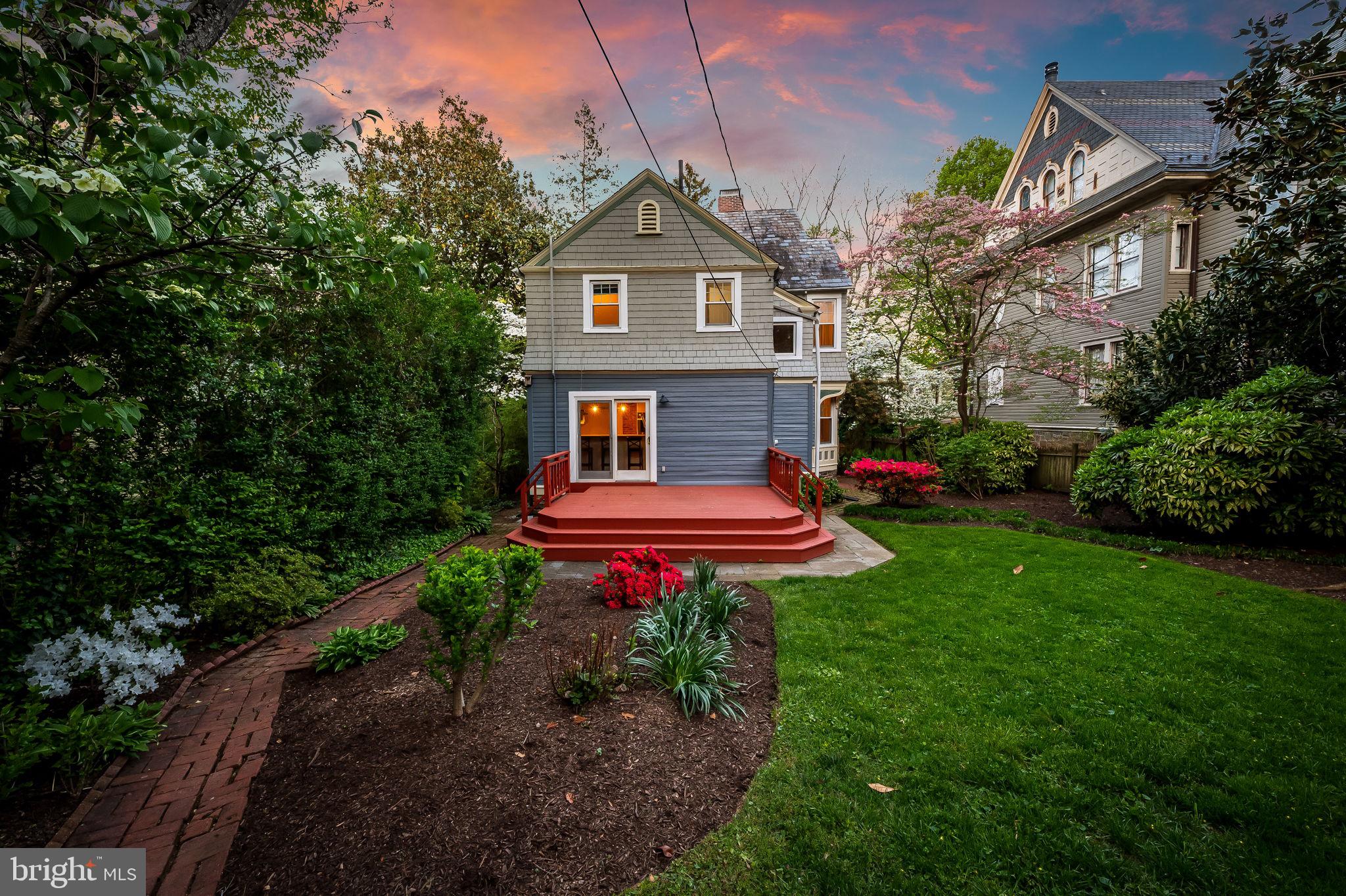 ROLAND PARK - Residential