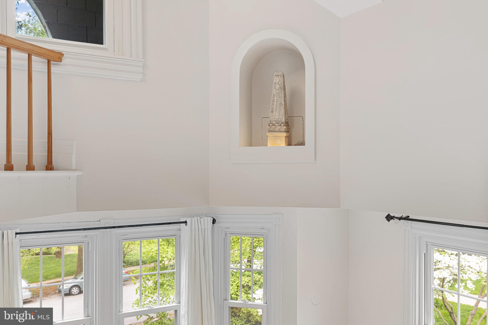 ROLAND PARK - Residential