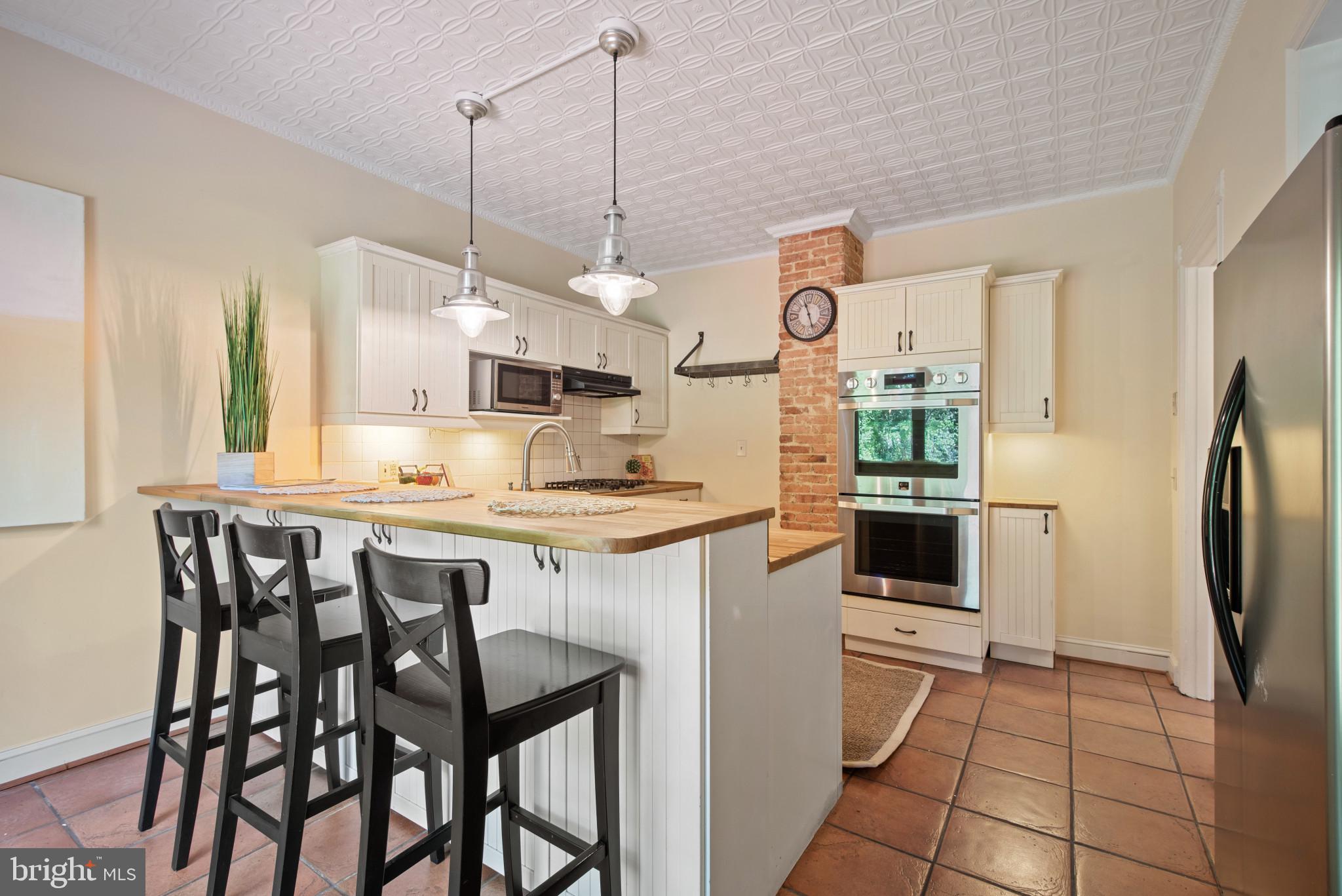 ROLAND PARK - Residential