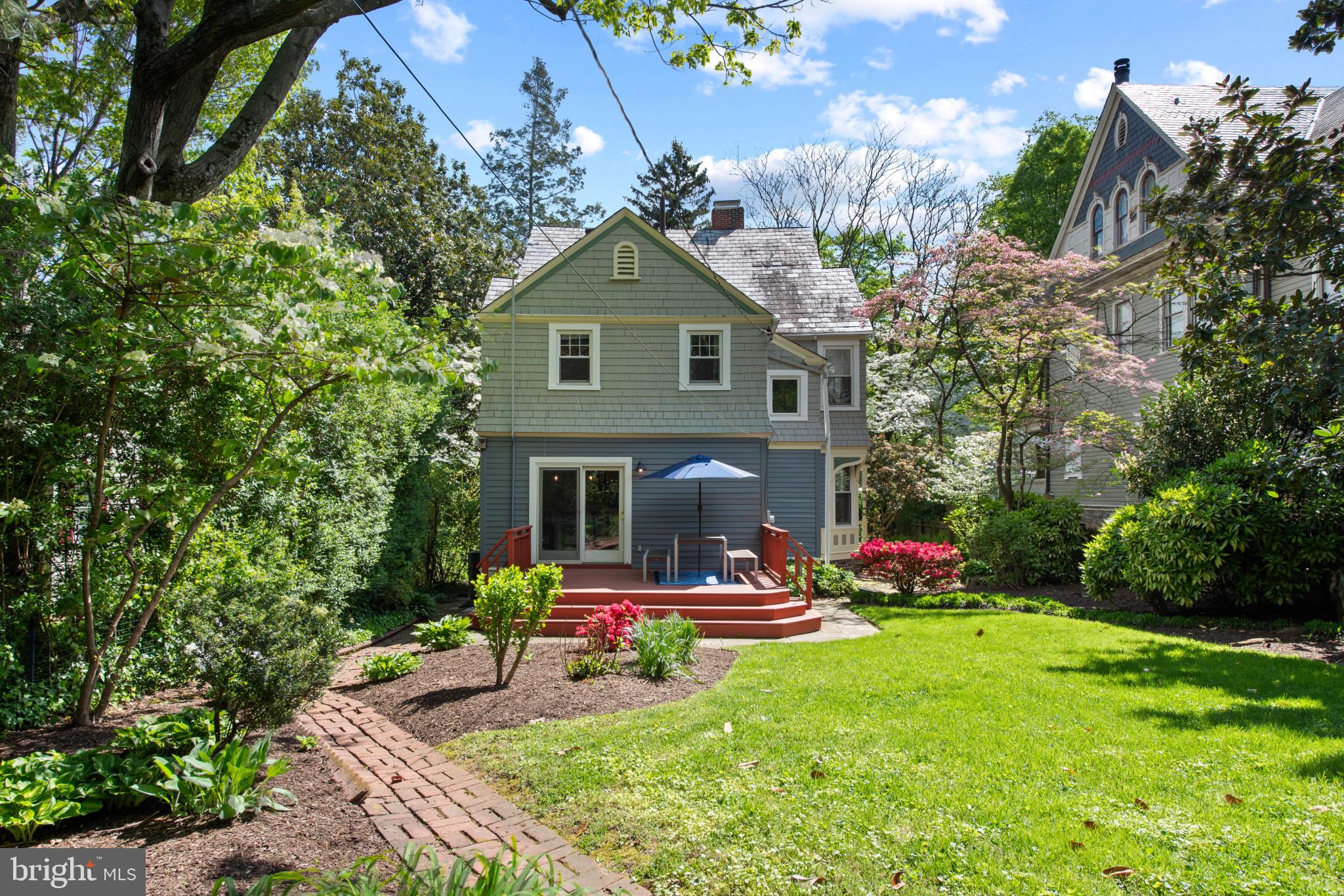 ROLAND PARK - Residential