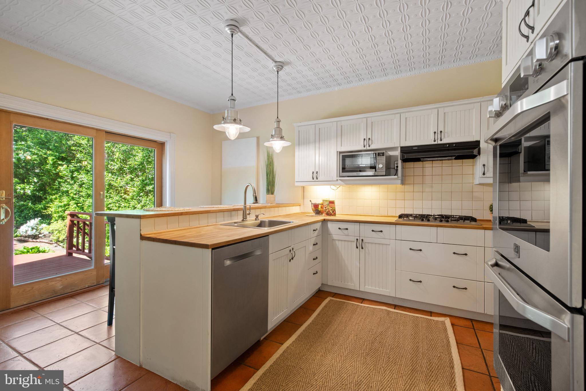 ROLAND PARK - Residential