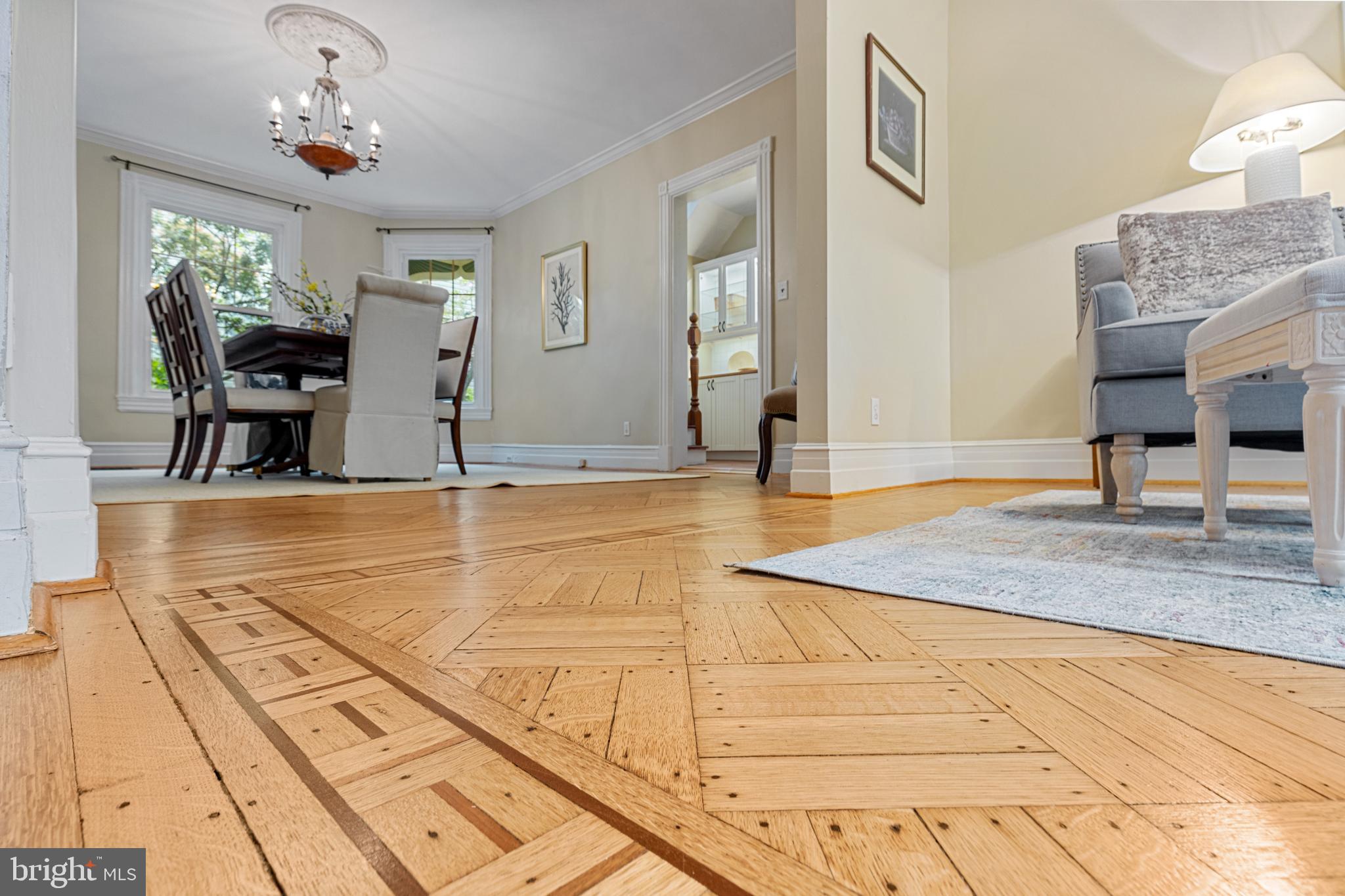 ROLAND PARK - Residential