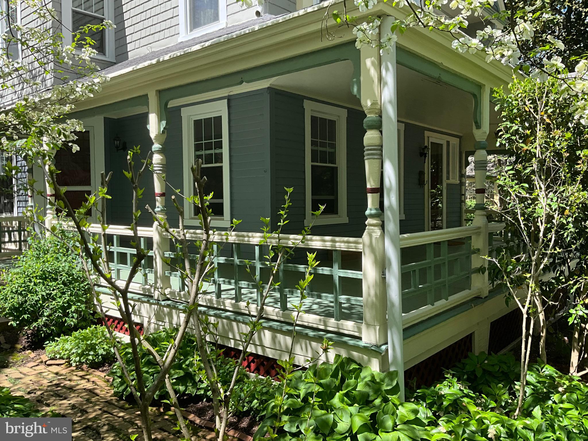 ROLAND PARK - Residential