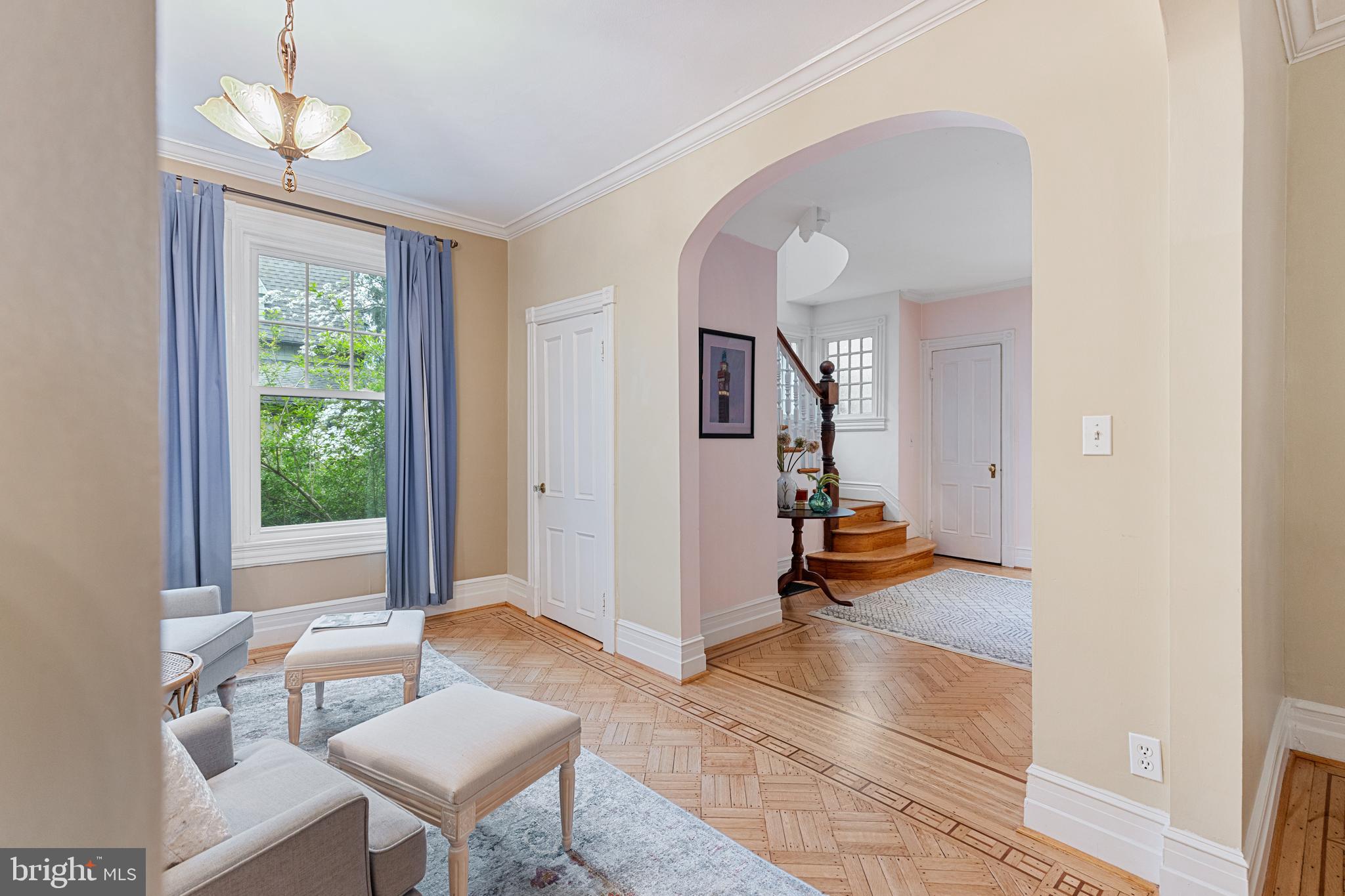 ROLAND PARK - Residential