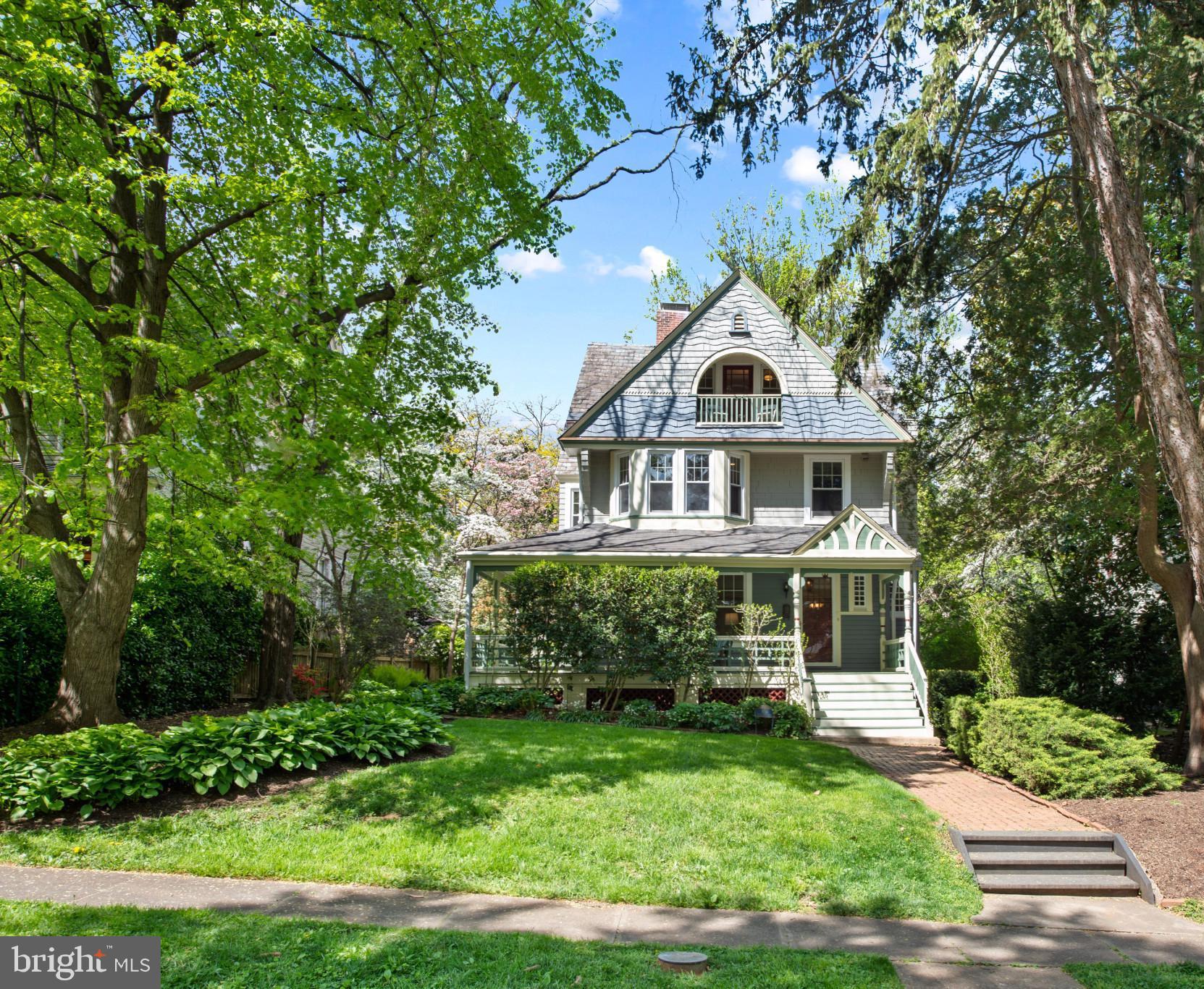 ROLAND PARK - Residential