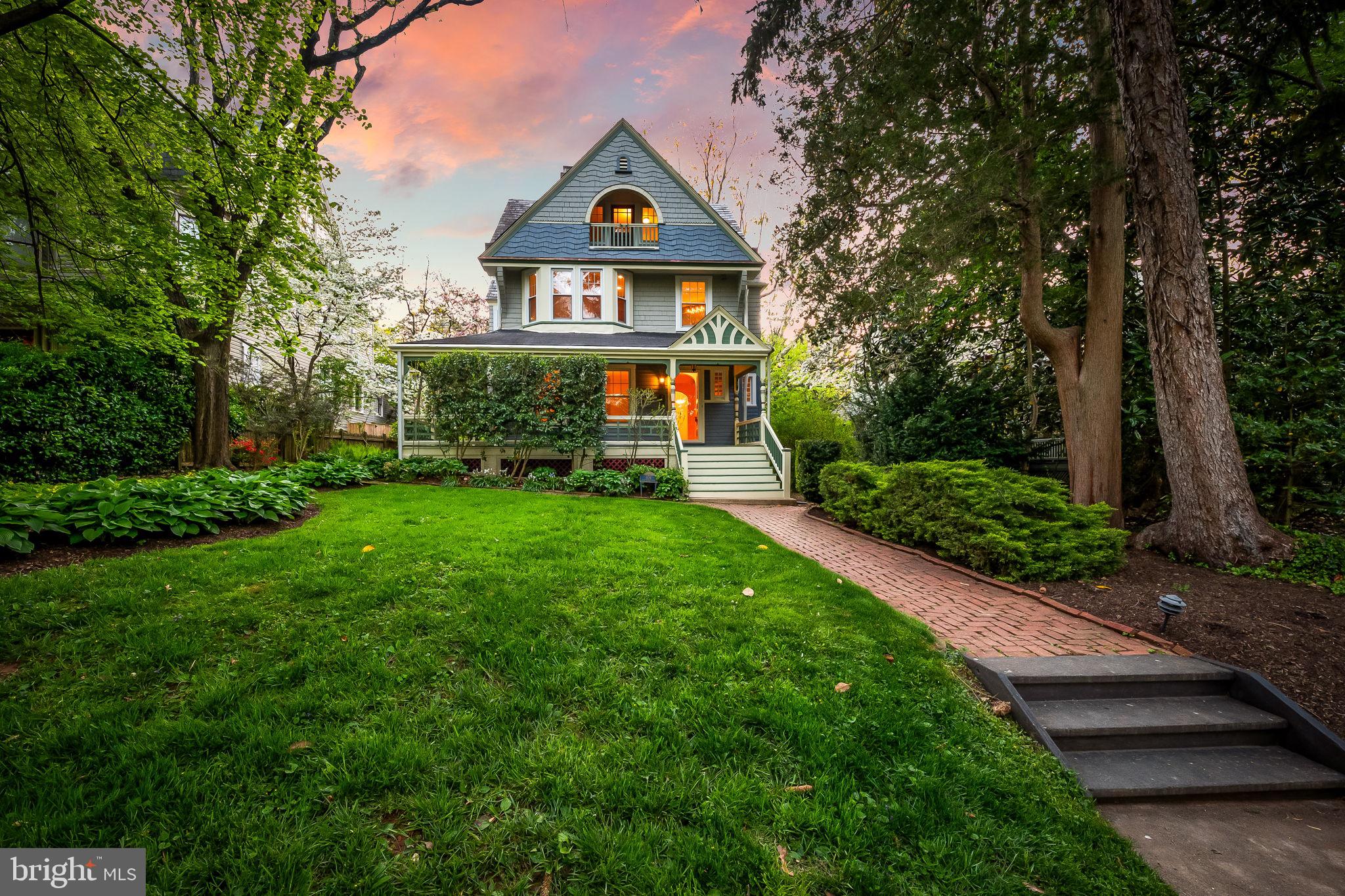 ROLAND PARK - Residential