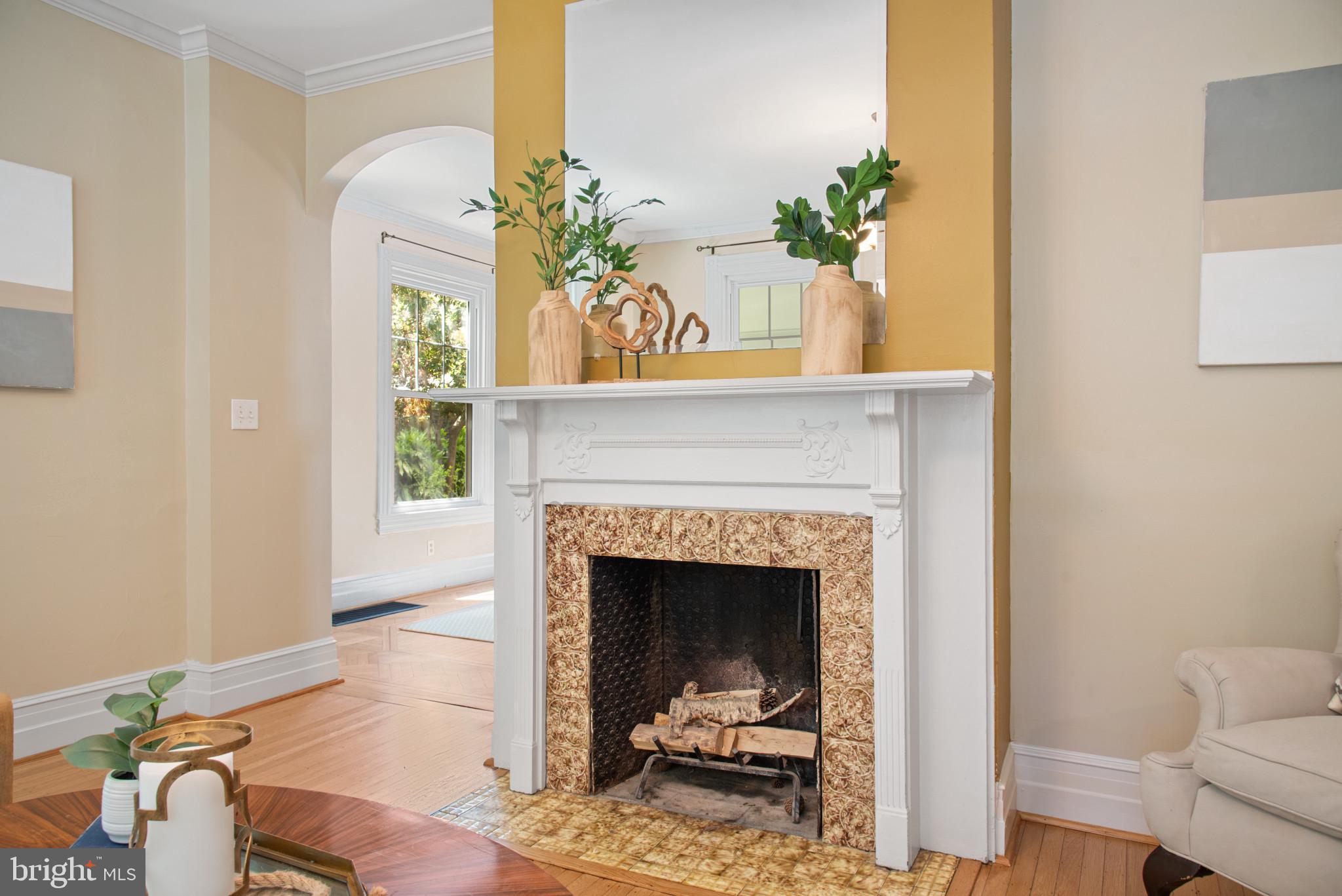 ROLAND PARK - Residential