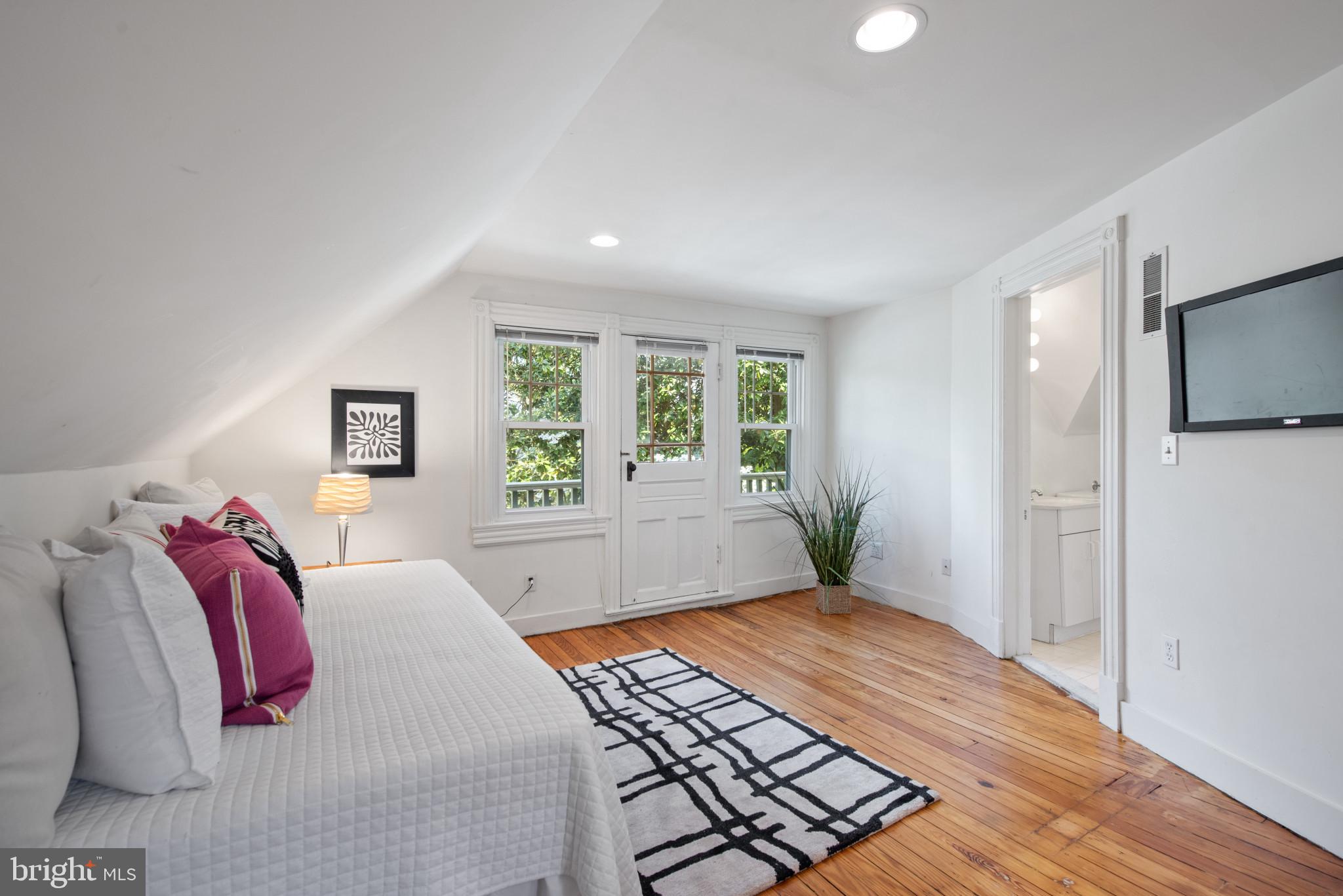 ROLAND PARK - Residential