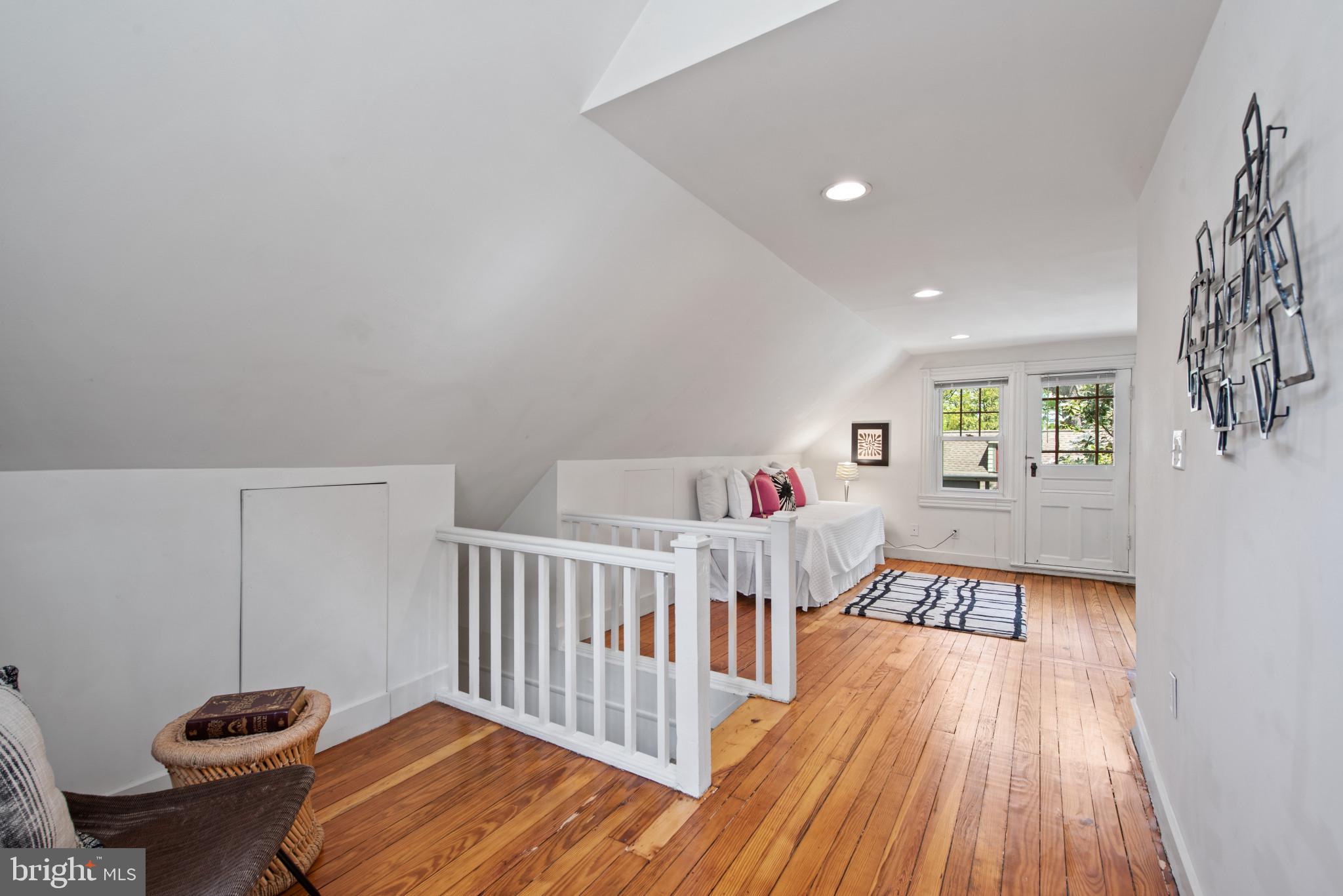 ROLAND PARK - Residential