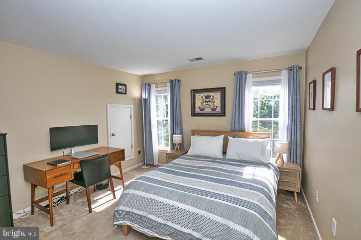 FRANKLIN KNOLL - Residential