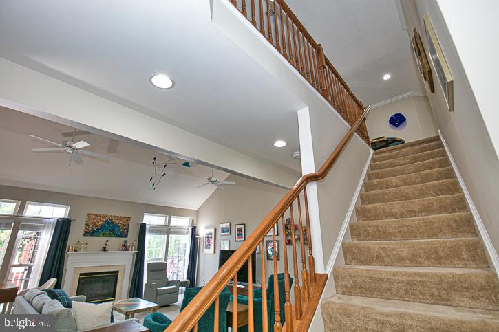 FRANKLIN KNOLL - Residential