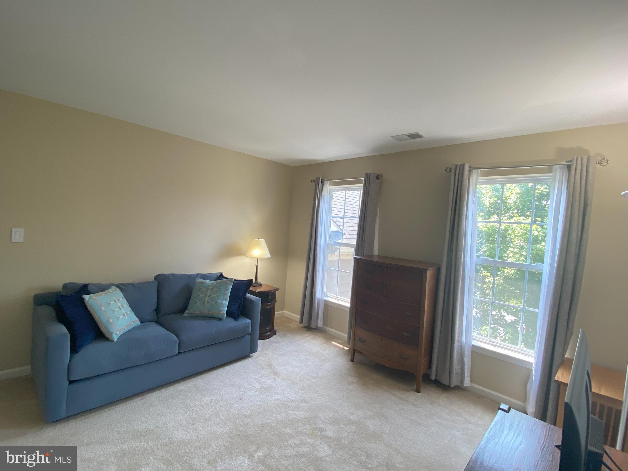 FRANKLIN KNOLL - Residential