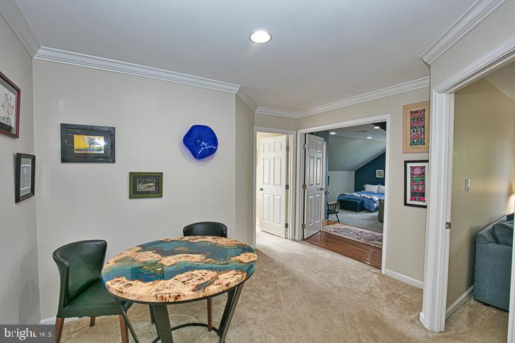 FRANKLIN KNOLL - Residential