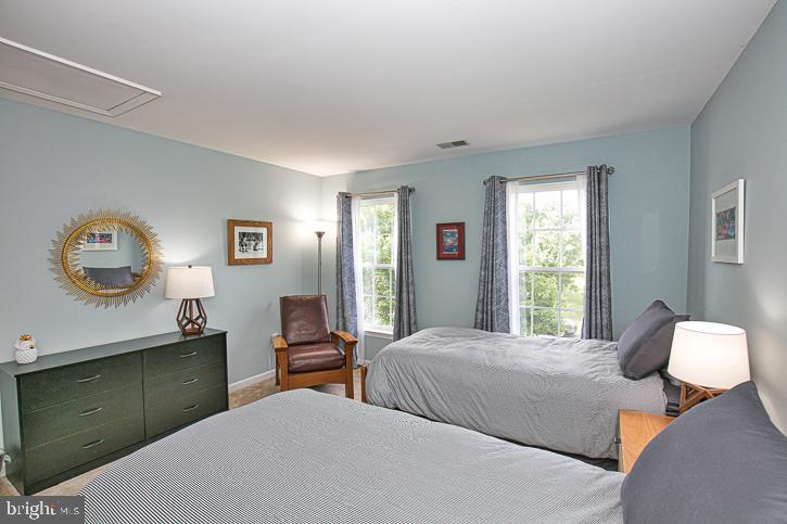 FRANKLIN KNOLL - Residential