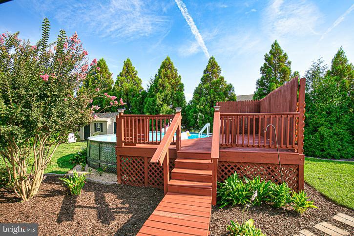 FRANKLIN KNOLL - Residential