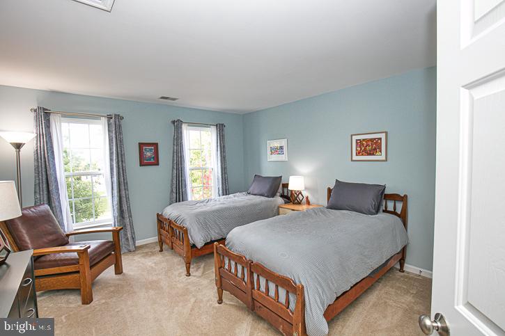 FRANKLIN KNOLL - Residential