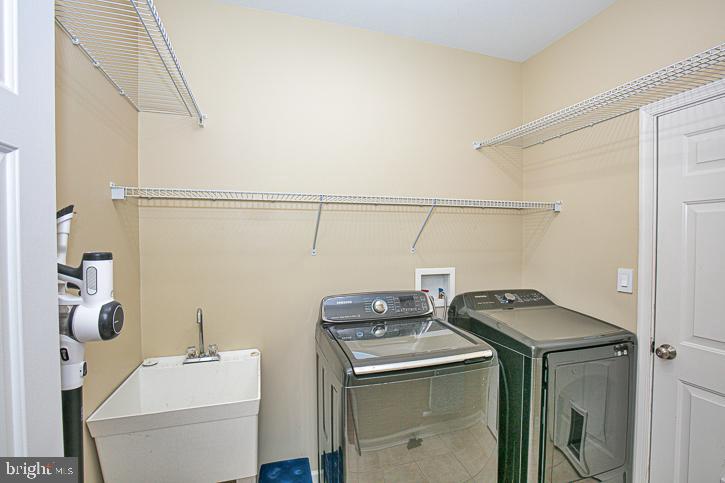 FRANKLIN KNOLL - Residential