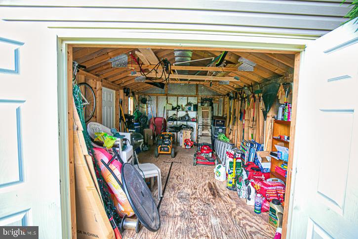 FRANKLIN KNOLL - Residential