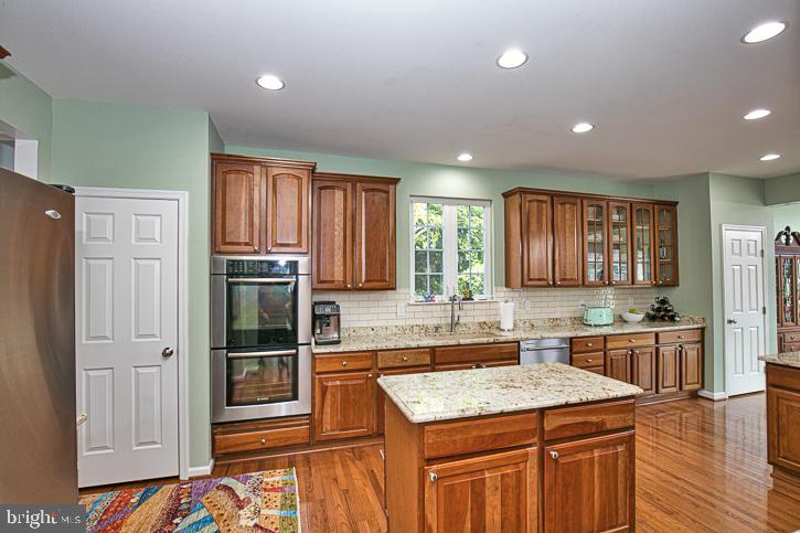 FRANKLIN KNOLL - Residential