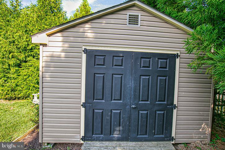 FRANKLIN KNOLL - Residential