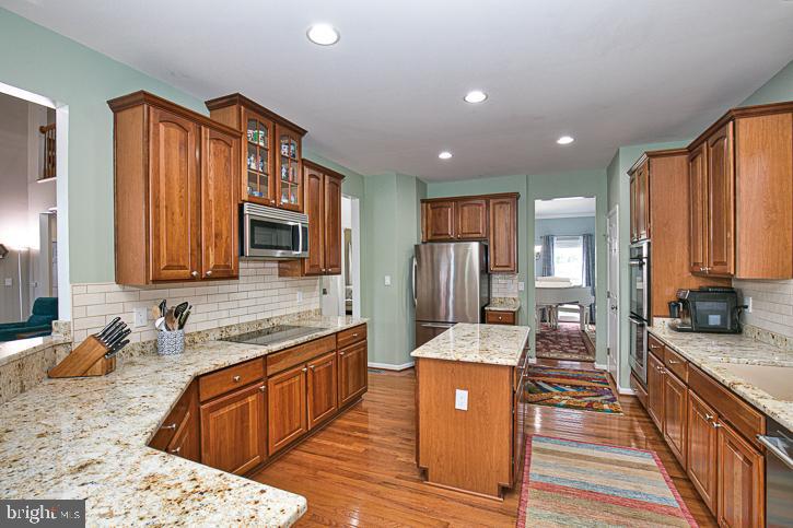 FRANKLIN KNOLL - Residential