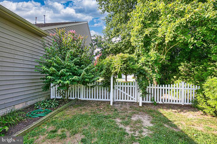 FRANKLIN KNOLL - Residential