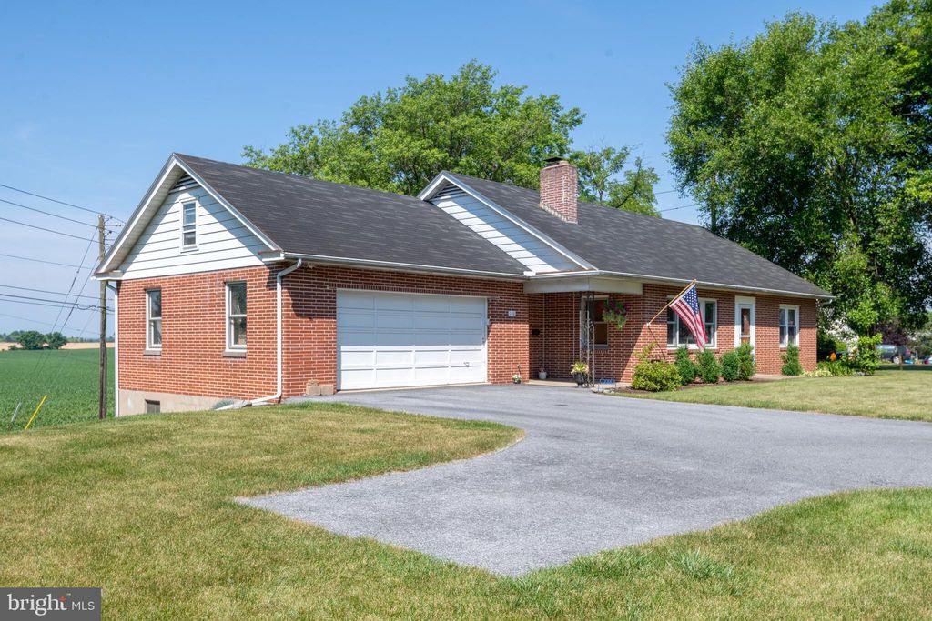 Photo of 140 Stony Battery Road, Landisville, PA 17538 (MLS # PALA2052564)