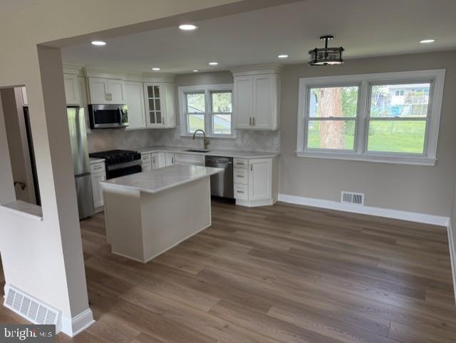 379 BOXWOOD LANE