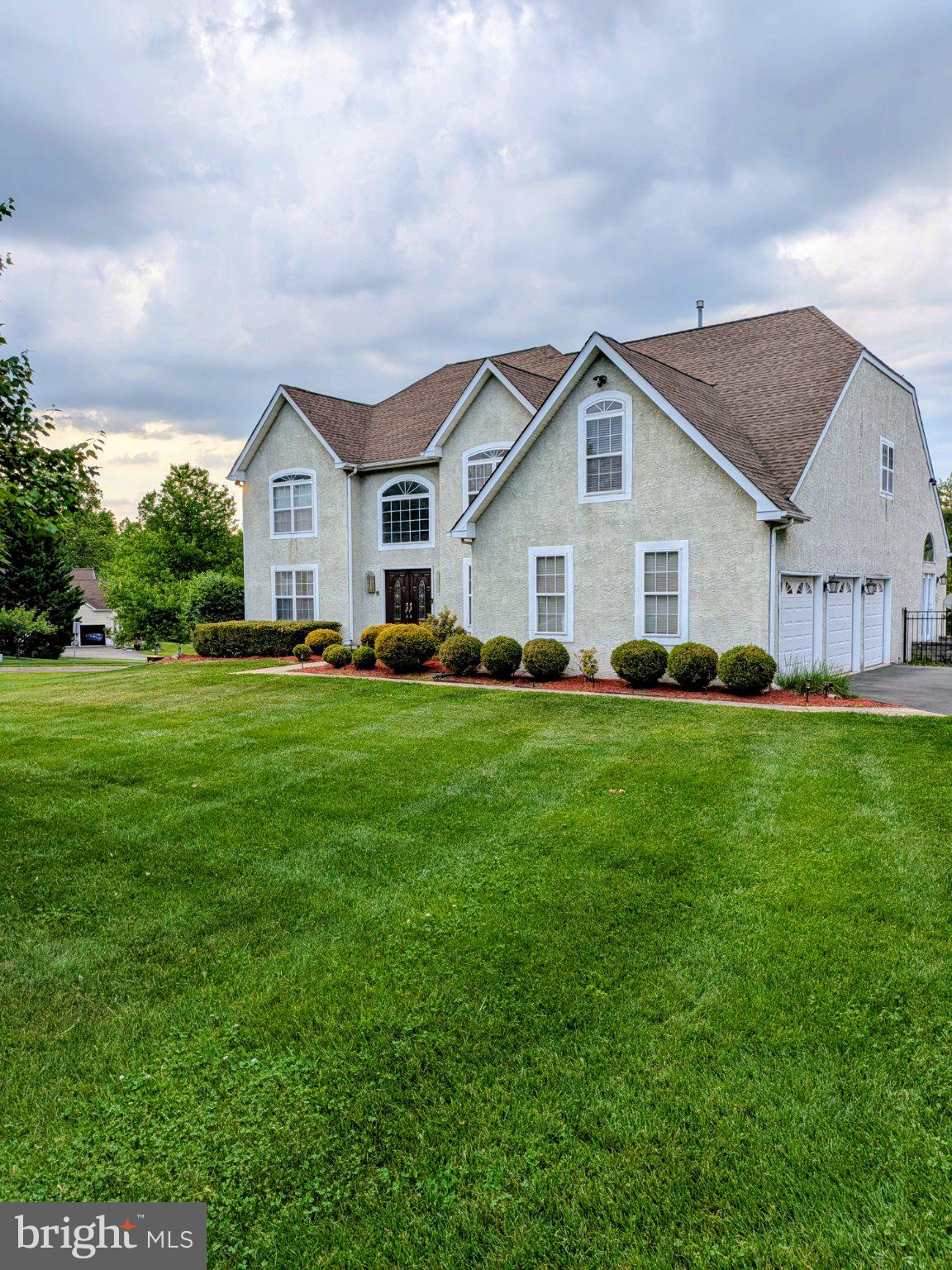 TALL PINES - Residential