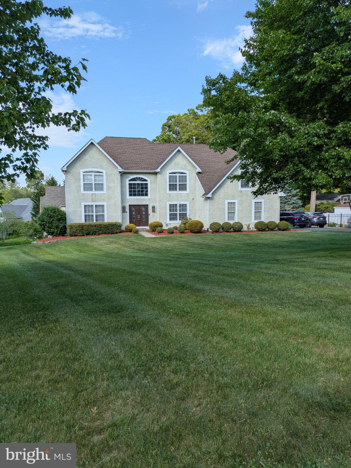 TALL PINES - Residential