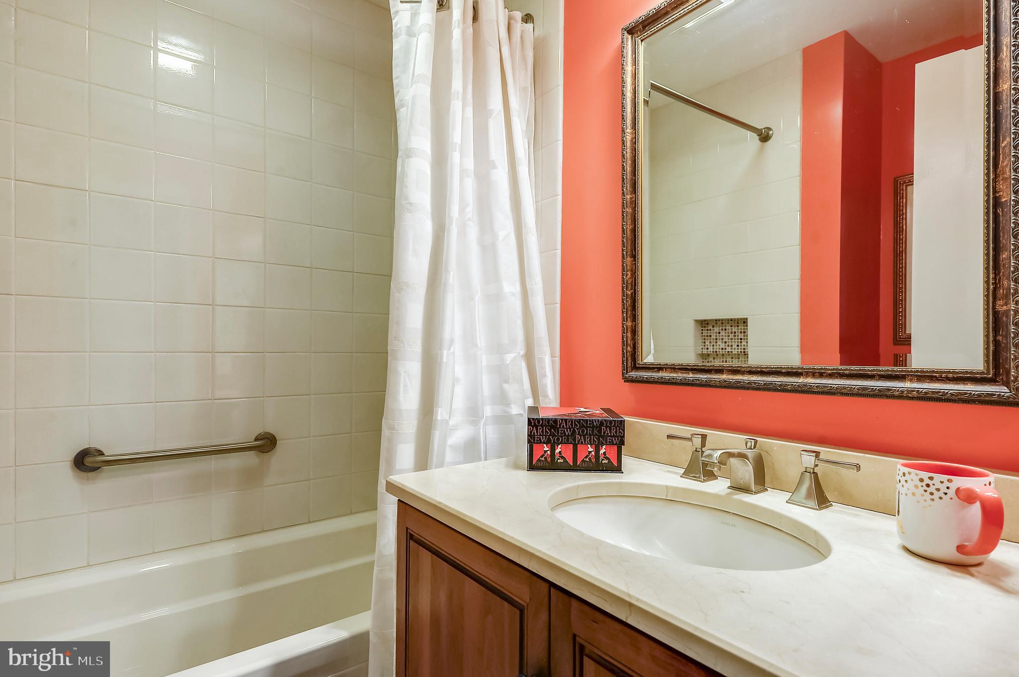 VIRGINIA VILLAGE - Residential