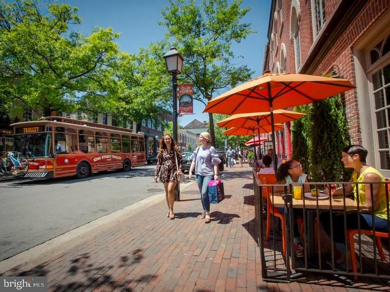 VIRGINIA VILLAGE - Residential